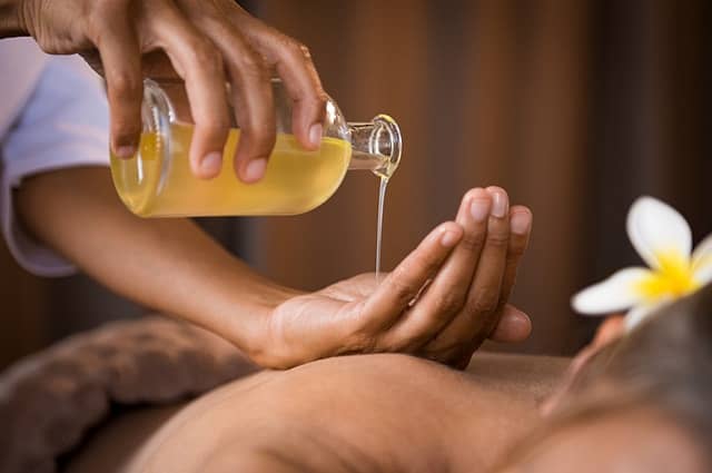 Top Ayurvedic Body Oil Manufacturers in India